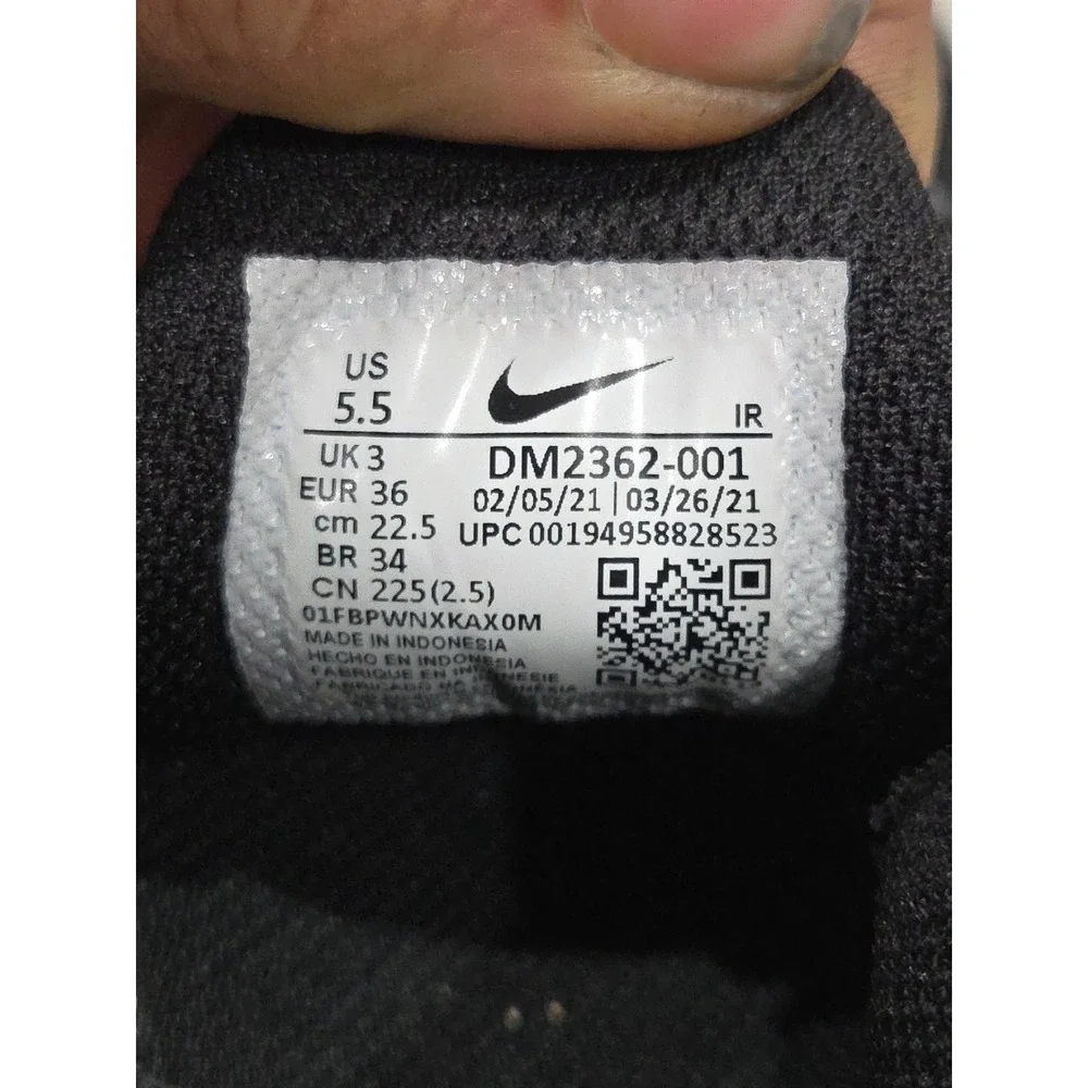 Nike Air Max Plus Black White Women's Size 5.5  DM2362-001